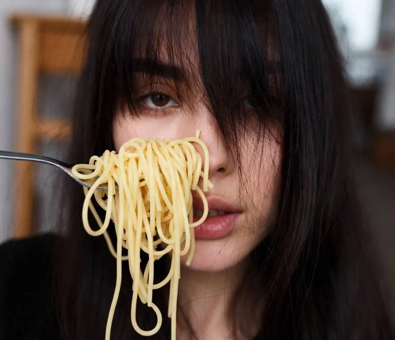 Alimentos ricos em nutrientes para o cabelo — como a alimentação afeta o cabelo